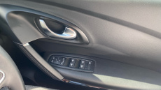 Renault Kadjar 1.3 TCE Iconic 5dr EDC Petrol Hatchback